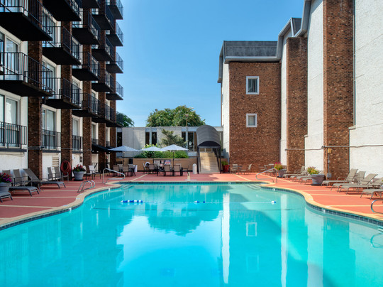 霍桑酒店及会议中心主图