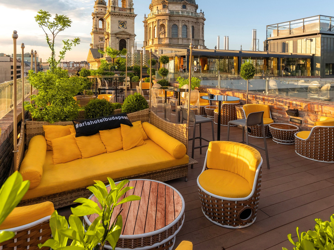 布达佩斯阿丽亚酒店主图