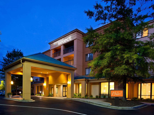 Spark By Hilton Birmingham Colonnade主图