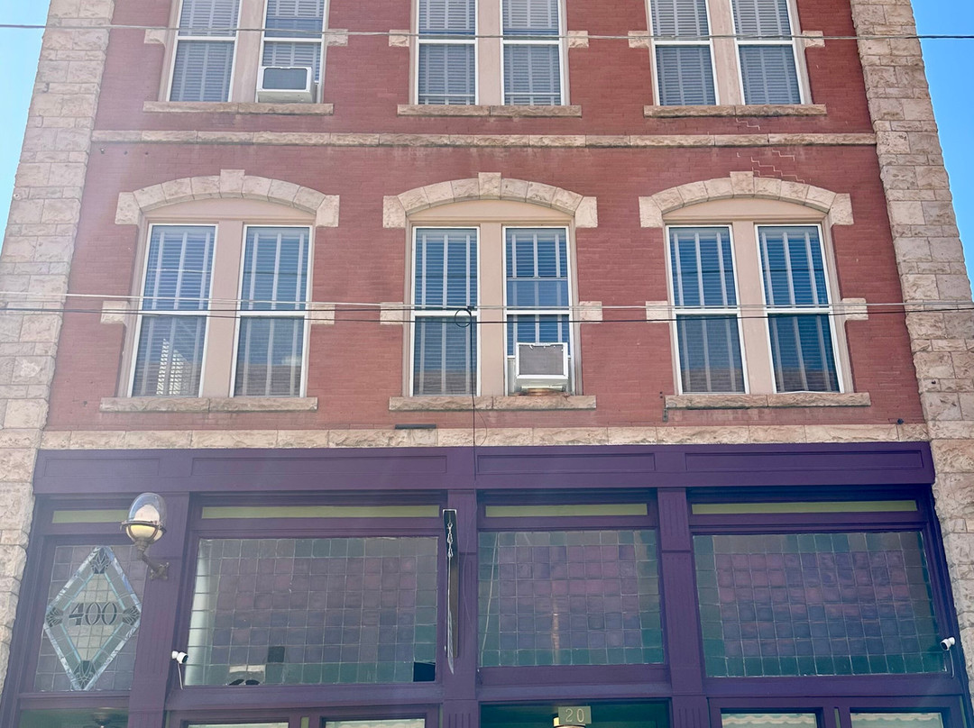 Bisbee Brownstone Suites主图