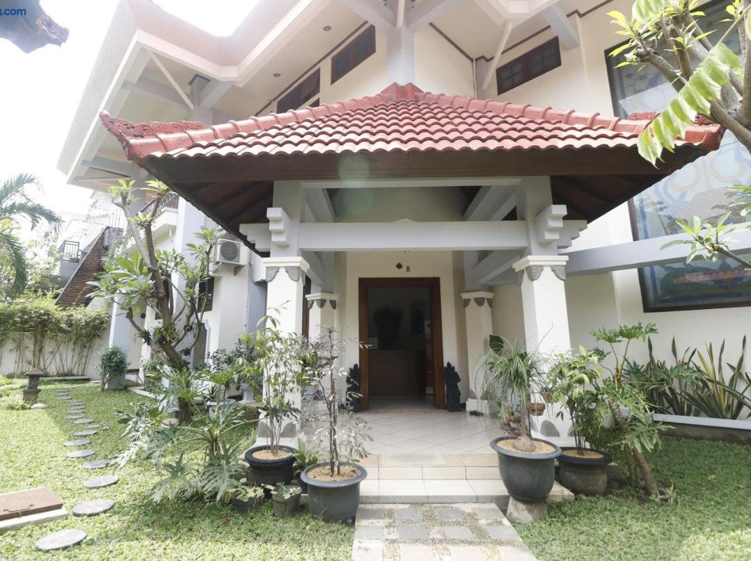 RedDoorz Near Gelora Delta Sidoarjo