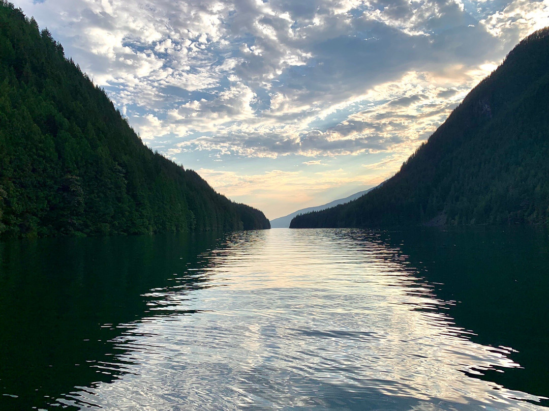 Alouette Lake-枫树岭必去景点