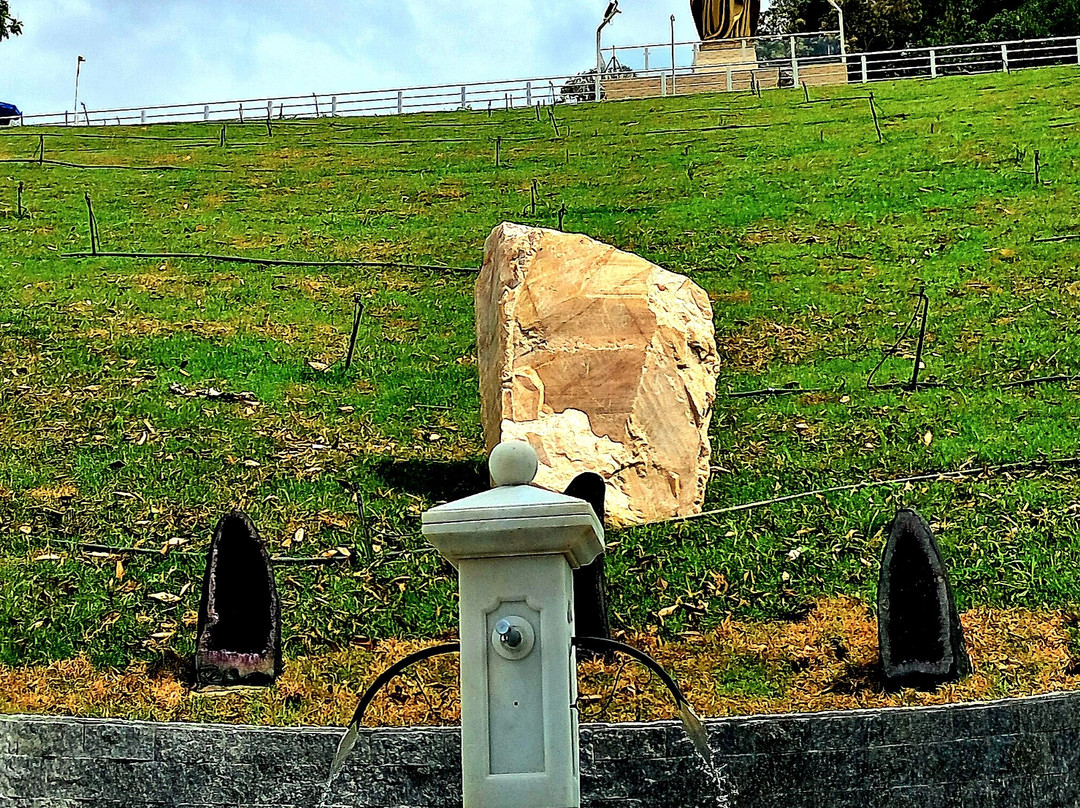 Santuário Santa Sara de Kali-波苏阿雷格里必去景点