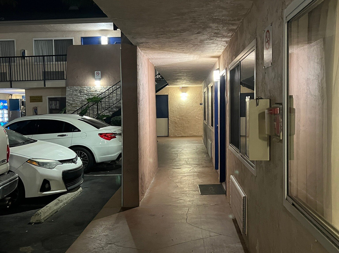 Days Inn by Wyndham Oceanside主图