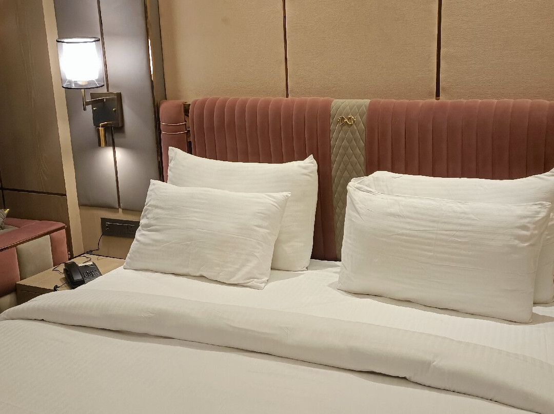 The Mystic Palms主图