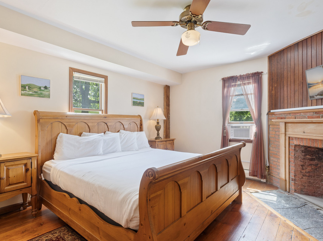 The Lodge at Grist Iron主图