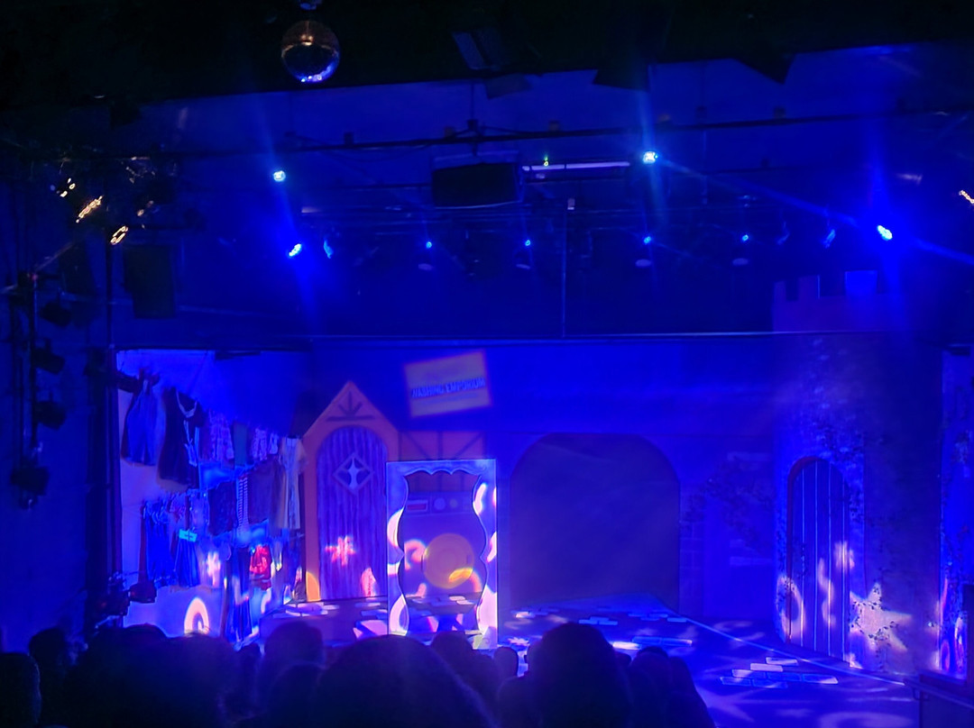 Angles Theatre景点图片