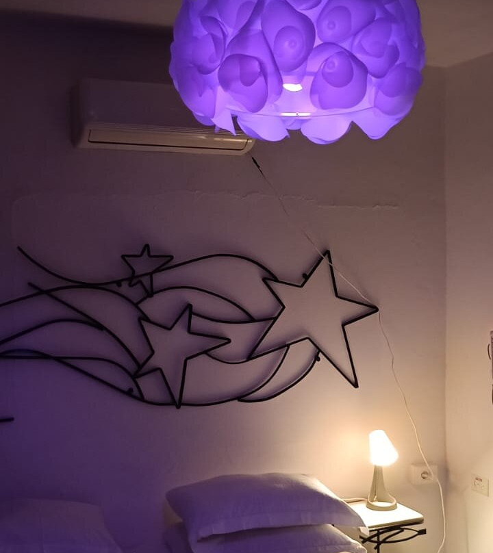 Violet House Hostal主图