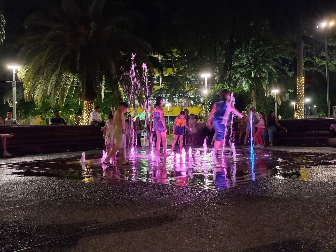 Plaza Artigas-Rivera必去景点