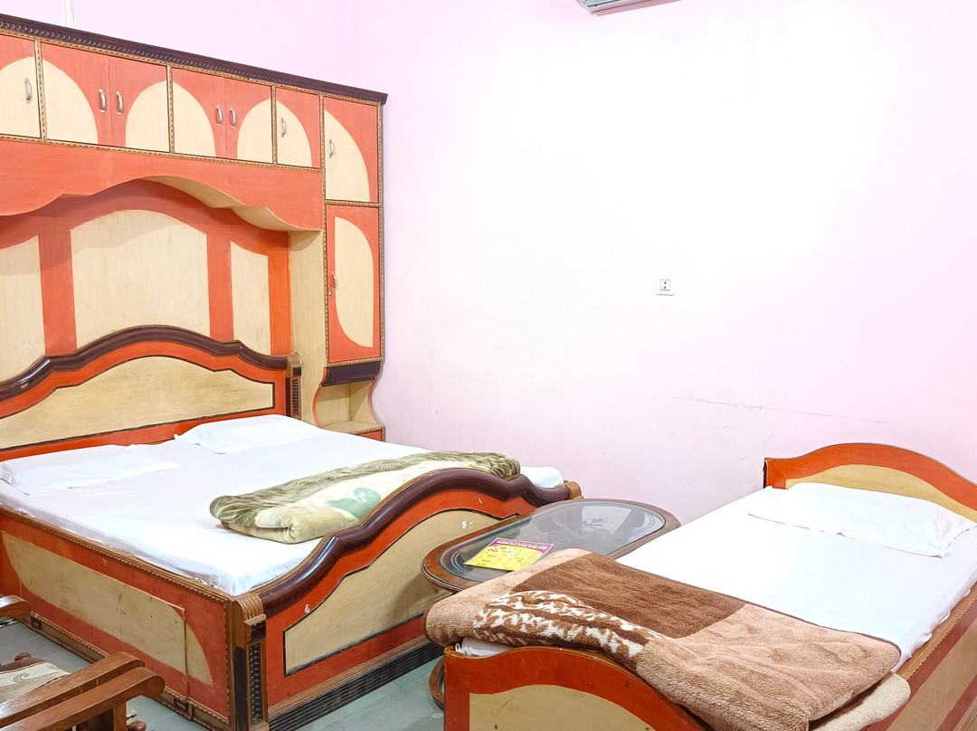 SPOT ON Hotel Vinay Plaza & Restaurant