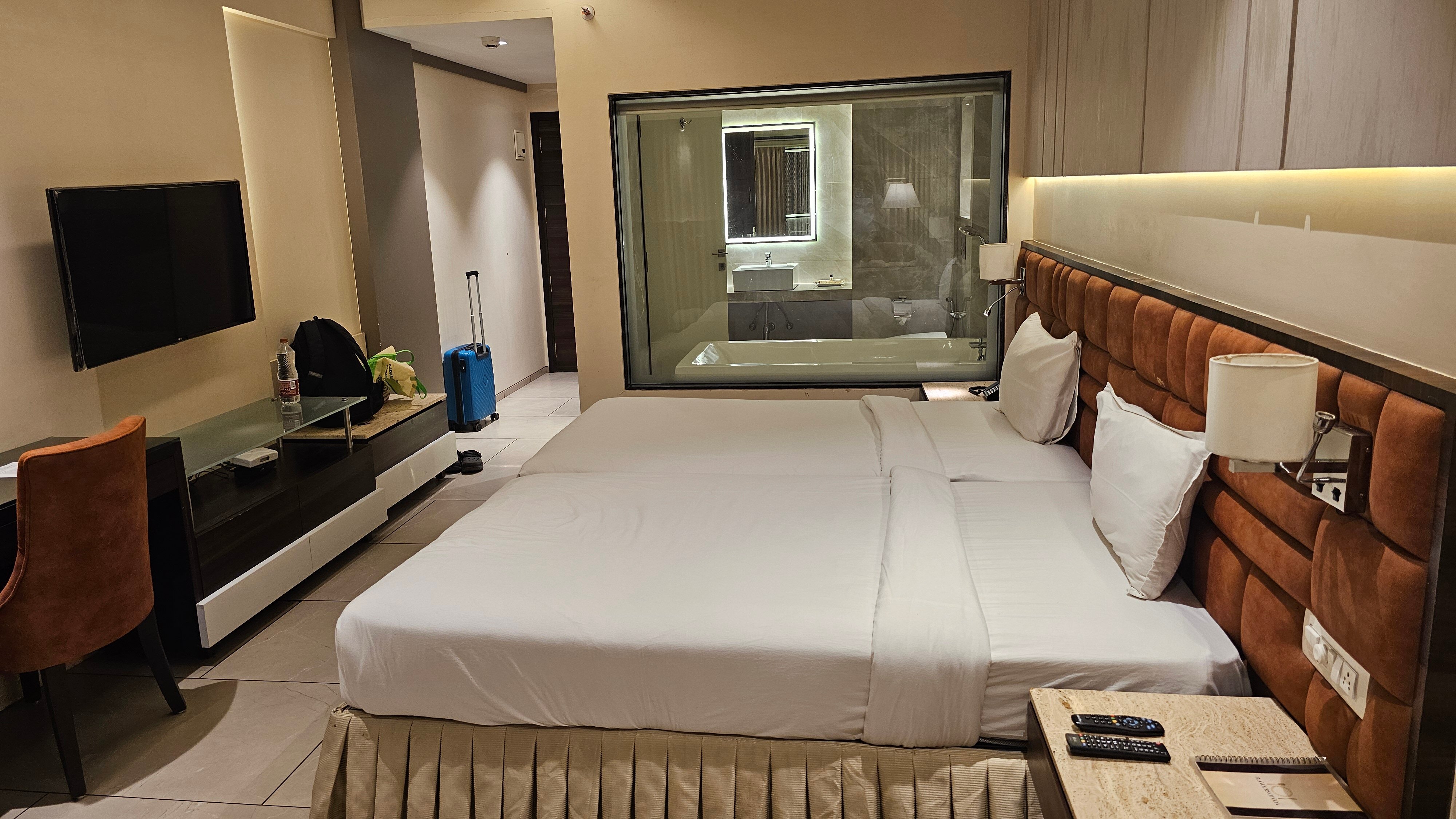 The Flora Grand-客卧