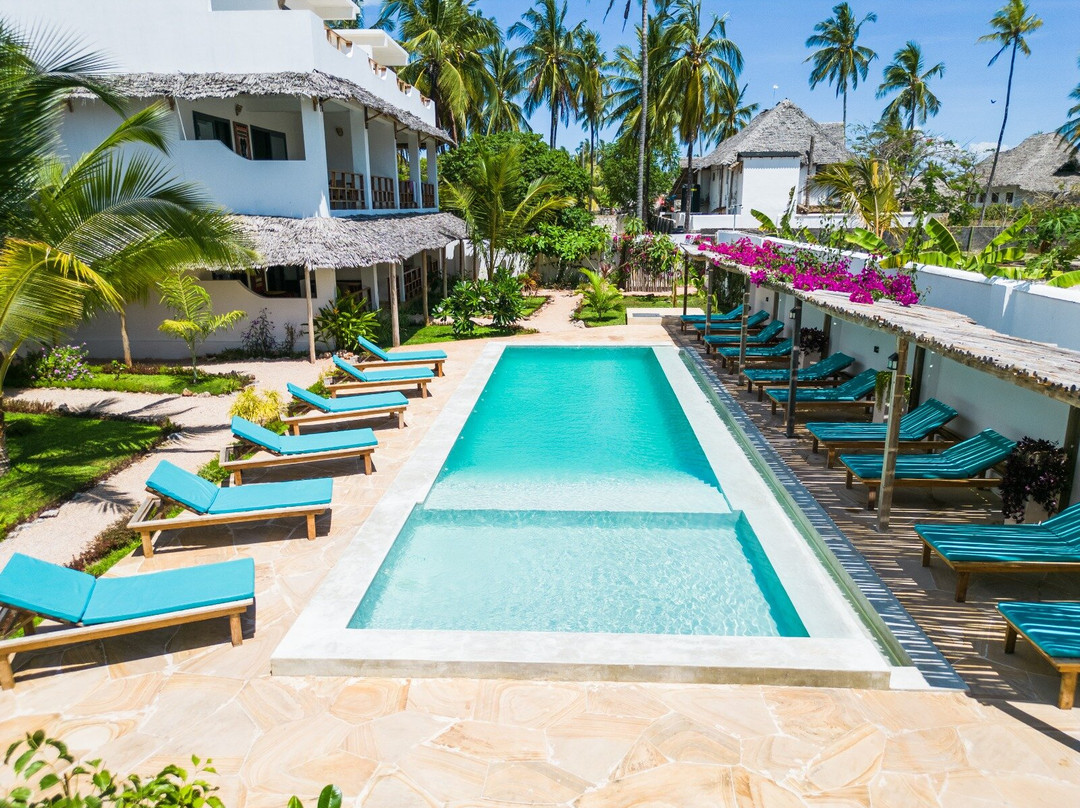 Pingwe Beach Apartments