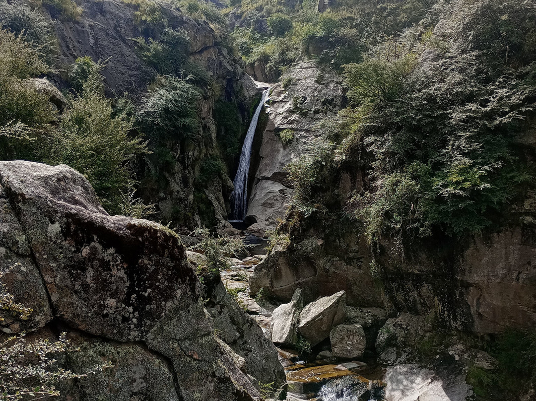 Cascada Escondida景点图片