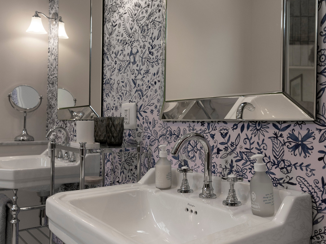 St James Manor主图