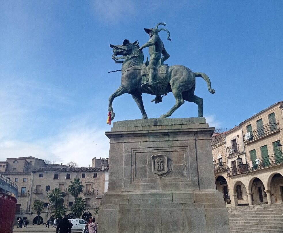 Estatua Ecuestre de Francisco Pizarro-特鲁希略必去景点