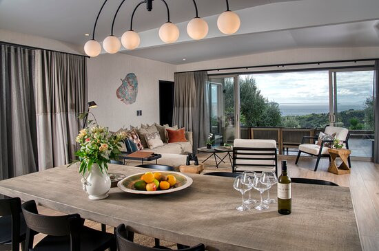 迪拉莫尔酒店主图