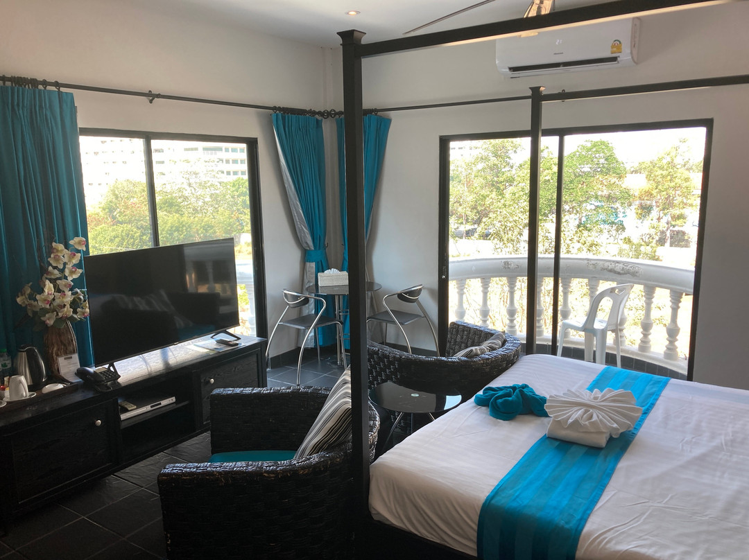 The Venue Residence & Cabaret主图