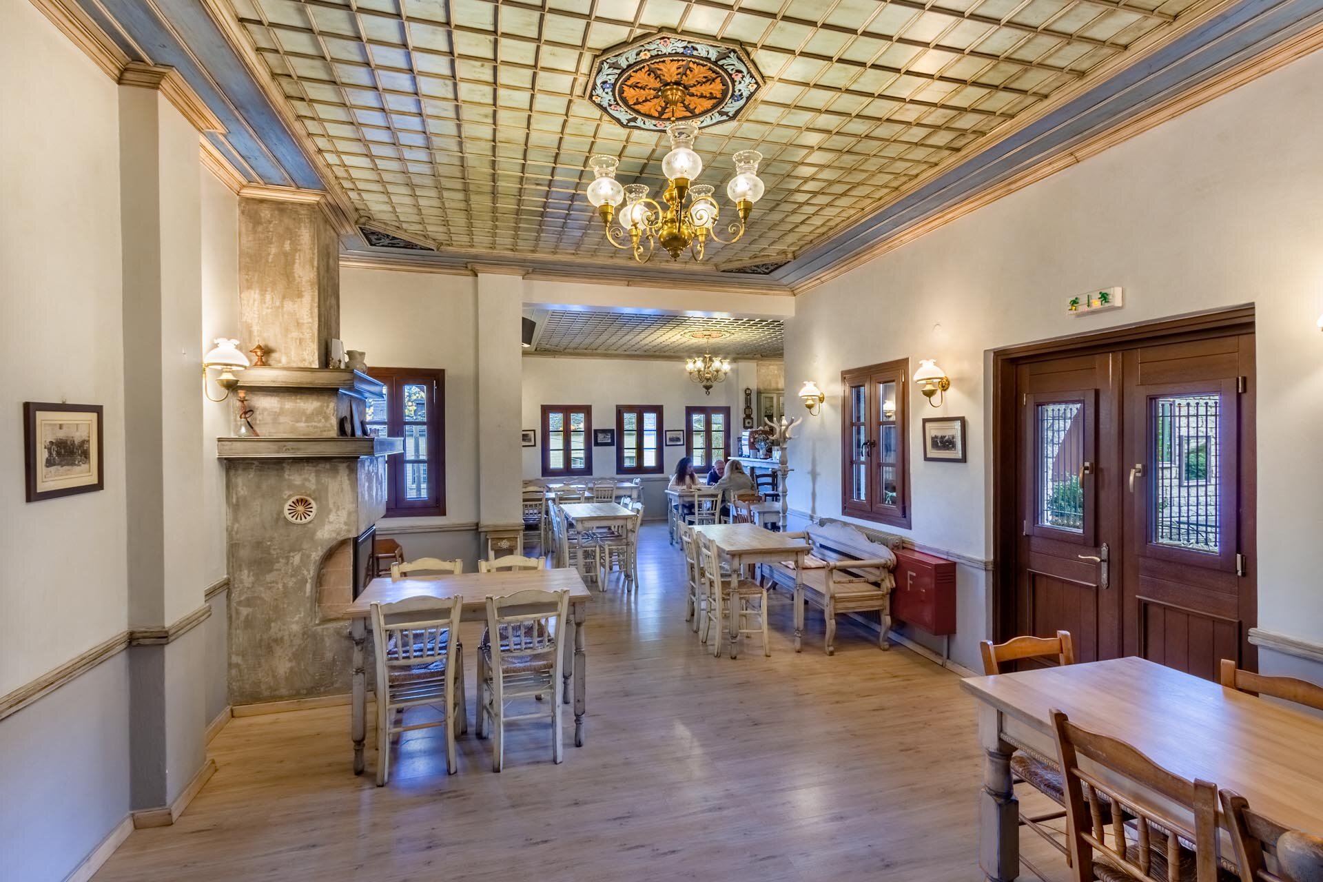 Zissis Hotel-餐饮