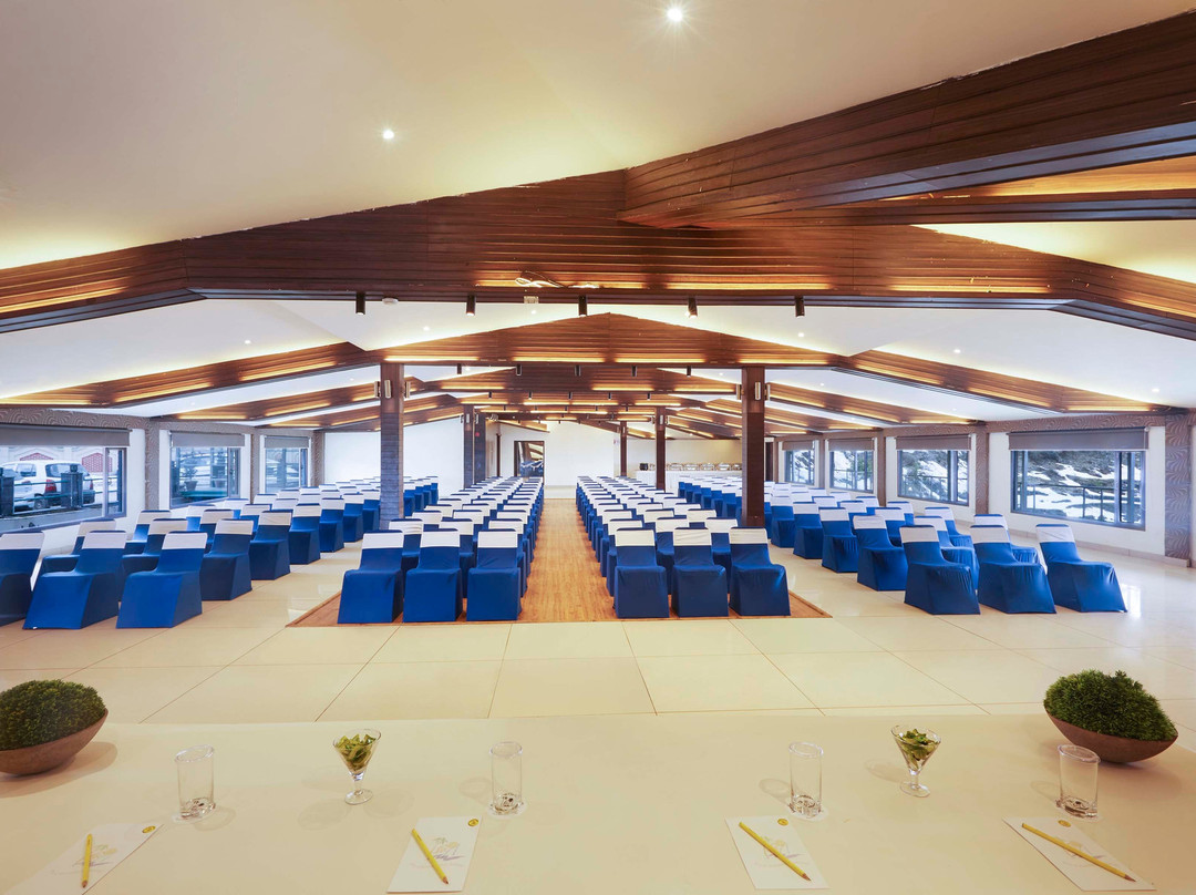 Sterling Kufri主图