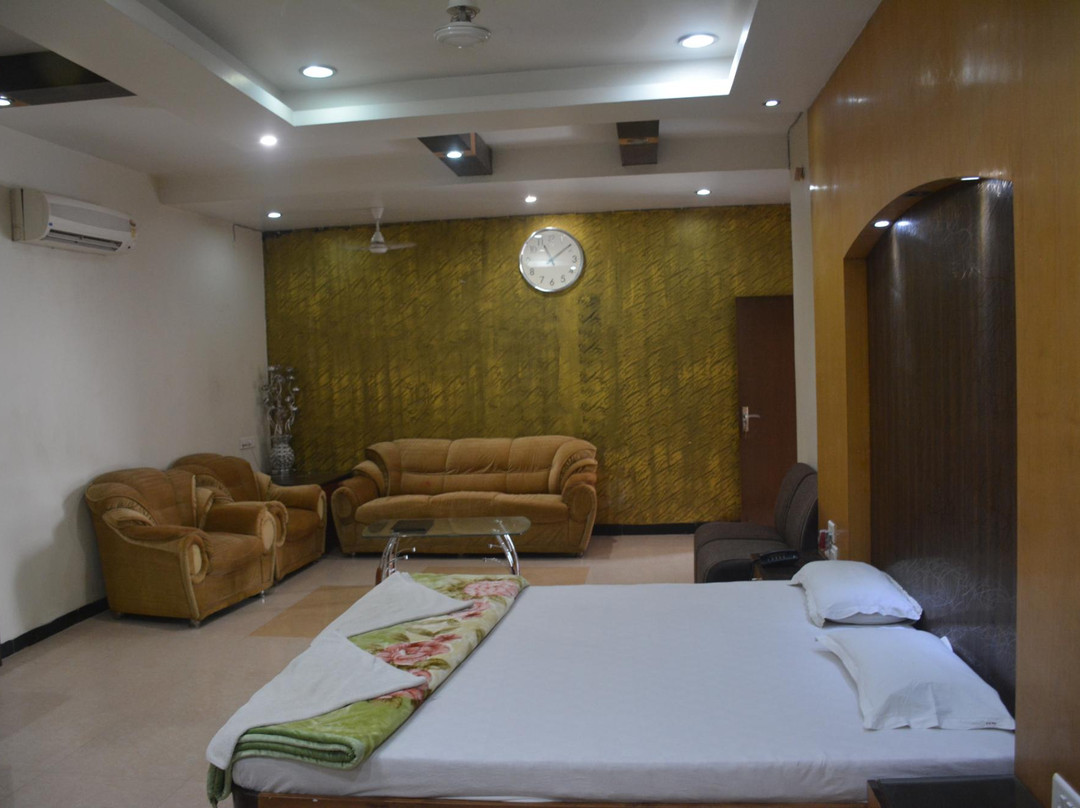 Hotel Naveen Residency主图