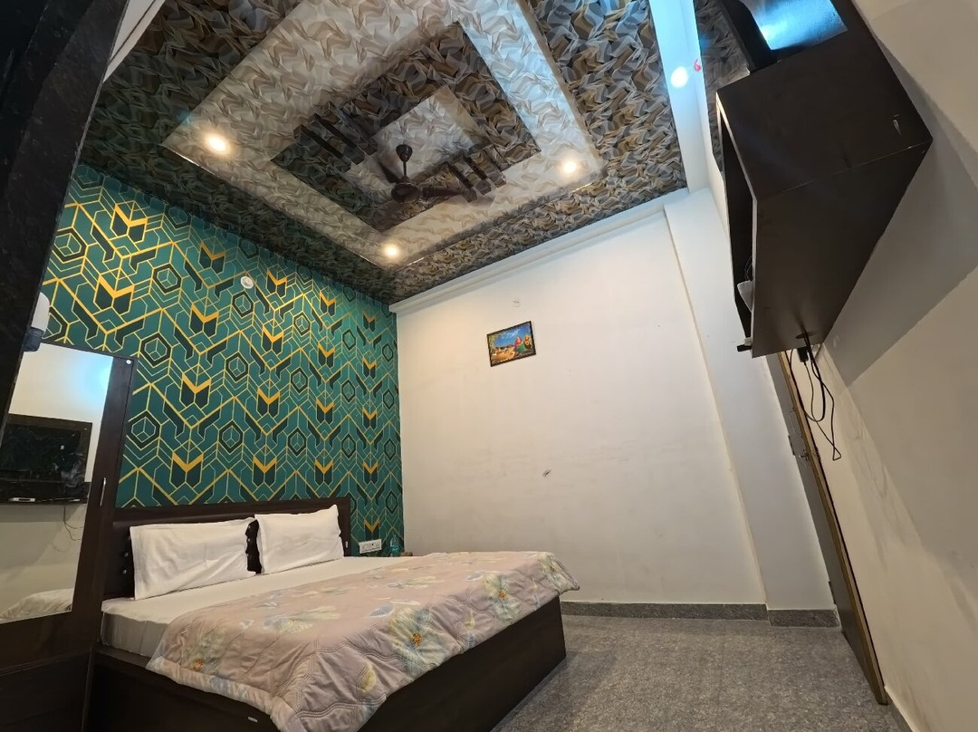 Hotel Daksh