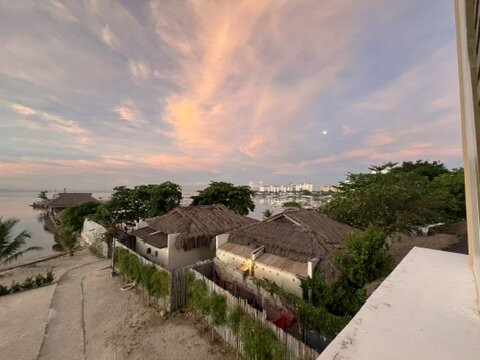 迈瑞柏高蓝水海滩度假村主图