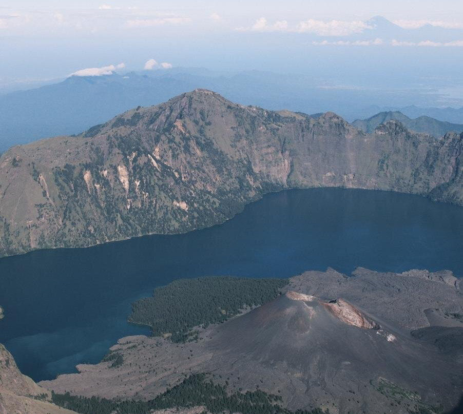 Trekking Rinjani Adventures景点图片
