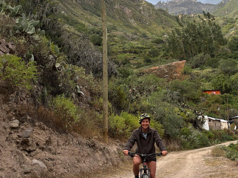 Colca Canyon Trek Edgar-阿雷基帕必去景点