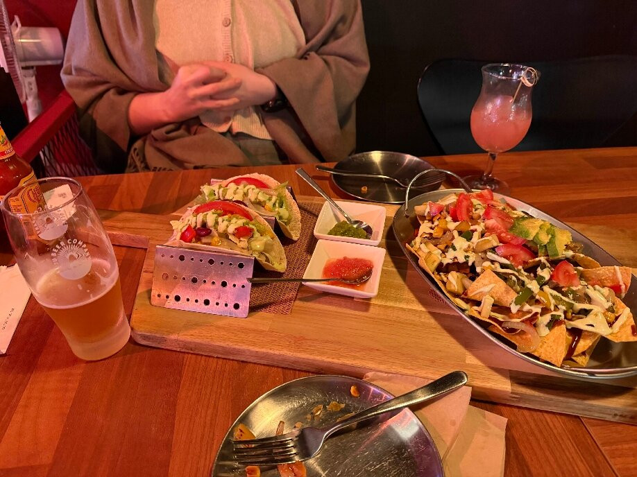 Roll Tide Tacos & Wings