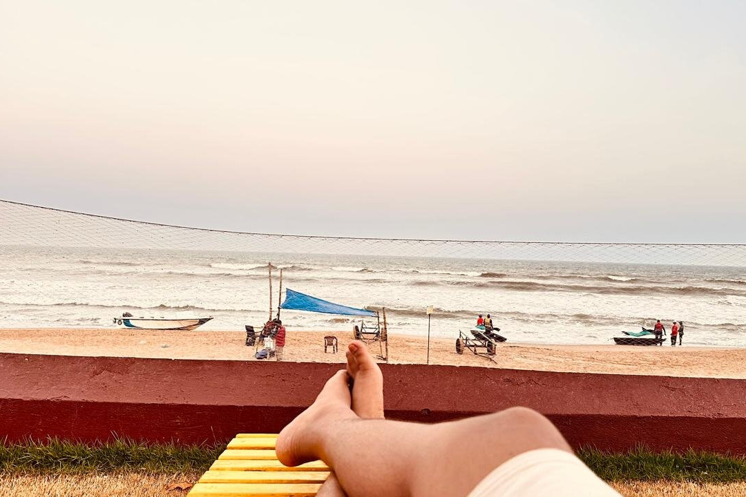 Mayfair Palm Beach Resort主图