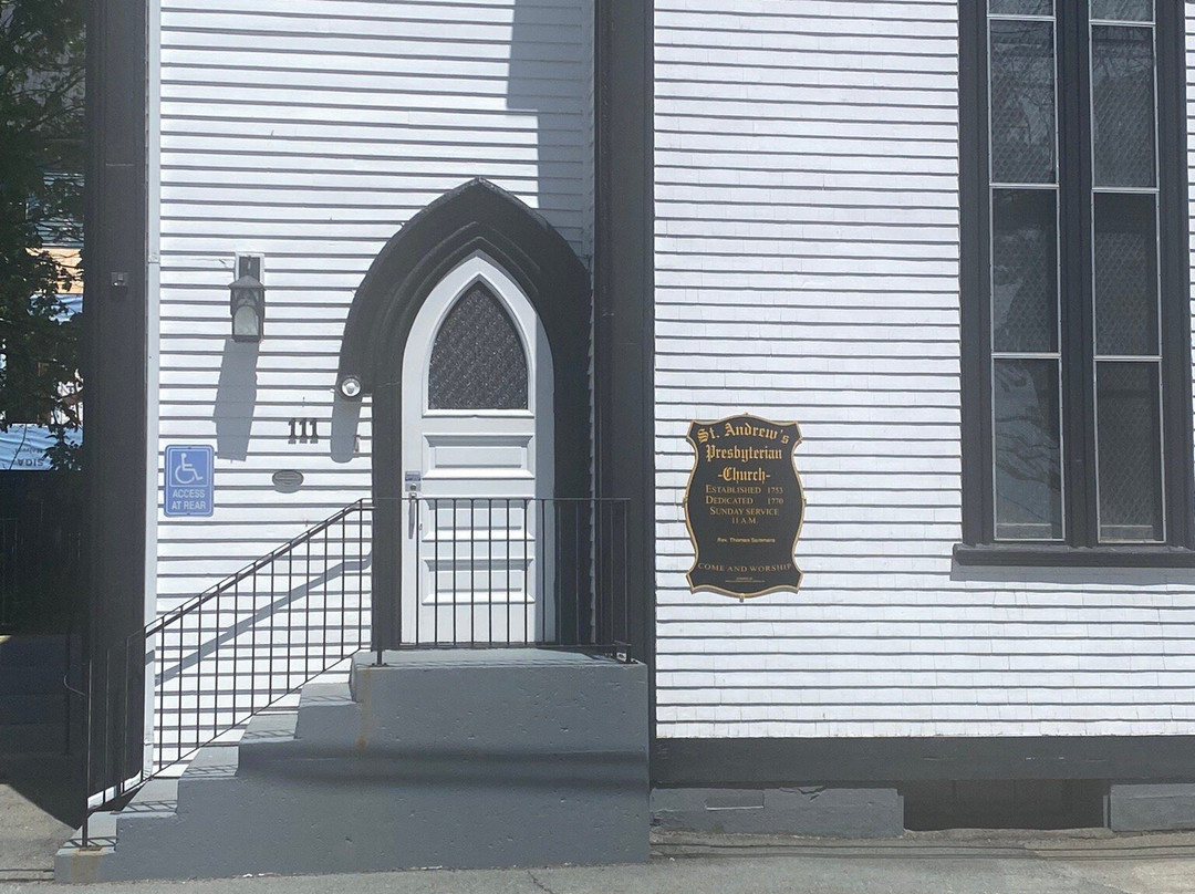 St. Andrew's Presbyterian Church-卢嫩堡必去景点