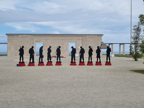 Normandy Sightseeing Tours-巴约必去景点