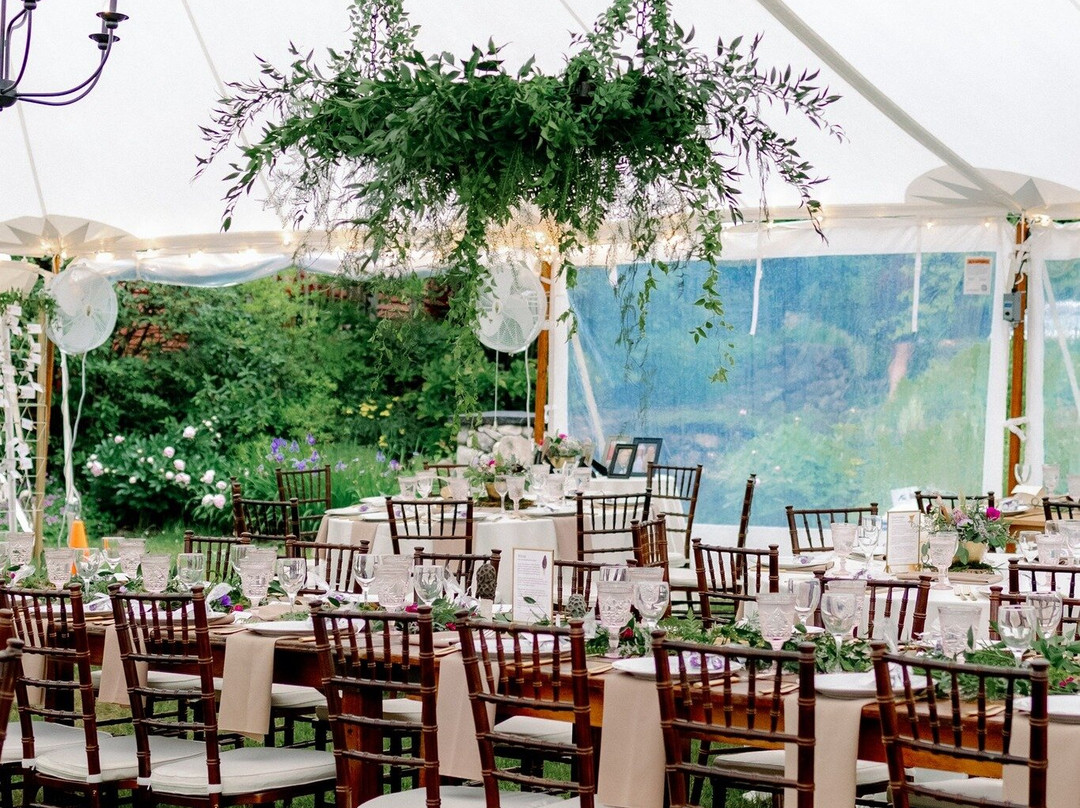 Inn At Pleasant Lake主图