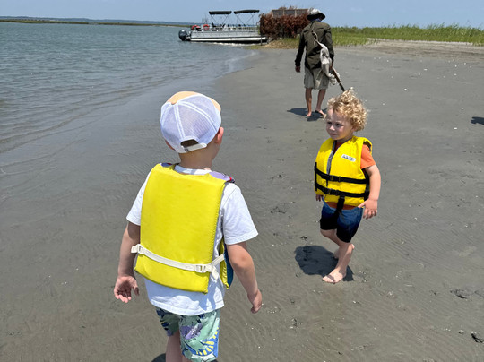 Captain Barry's BackBay Cruises-钦科蒂格岛必去景点
