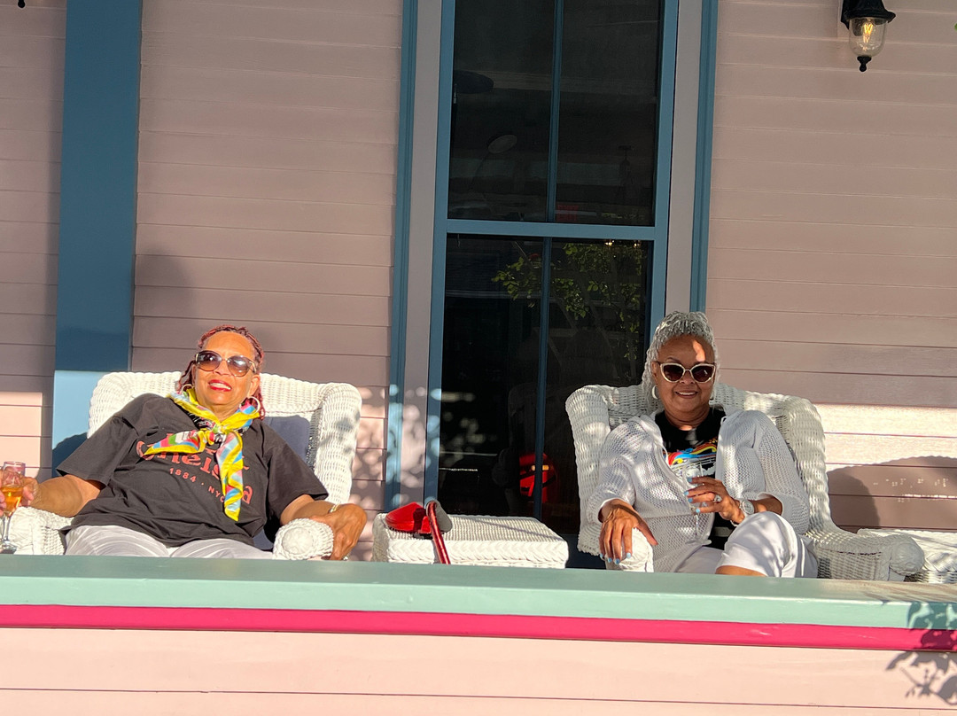 橡树崖镇宾馆主图