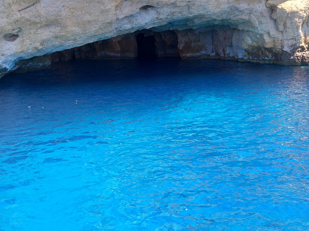 Antonios Boat Tours-Kaloi Limenes必去景点