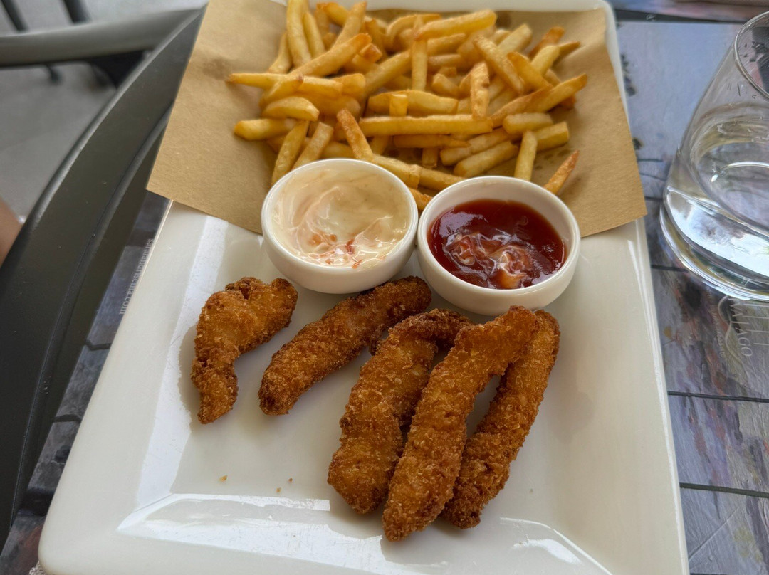 利瓦拉戈酒店主图