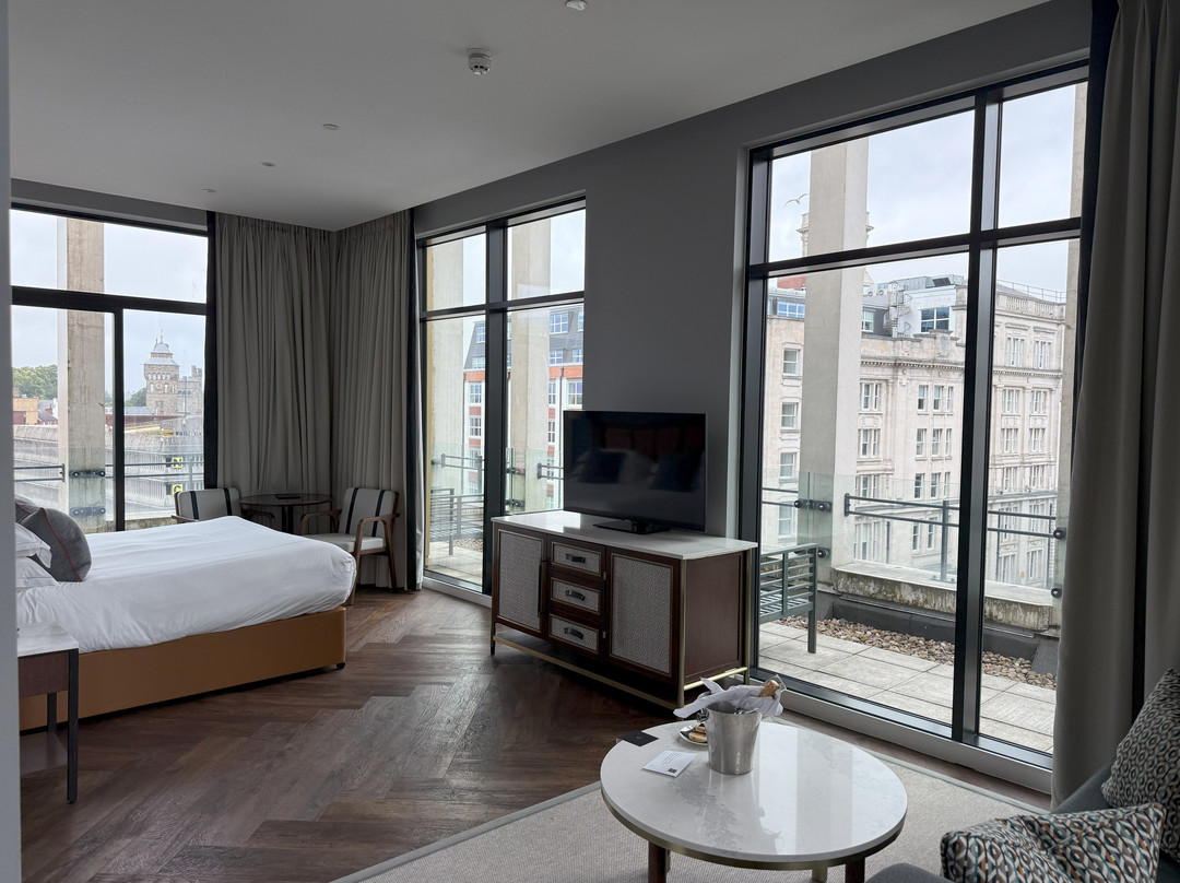 The Parkgate Hotel主图