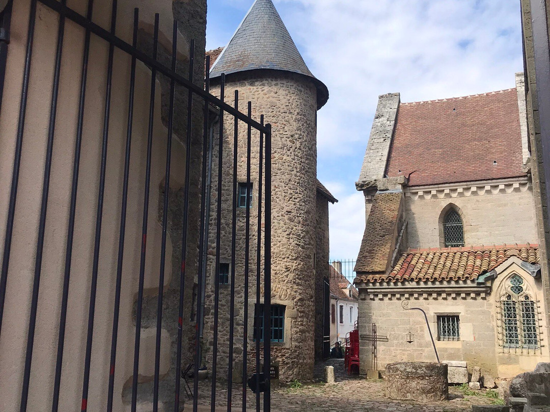 Musée Pompon-索留必去景点