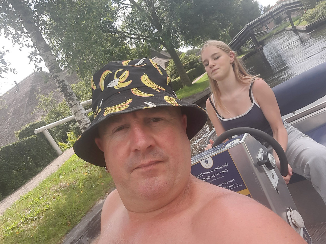 Boatrental Giethoorn-羊角村必去景点