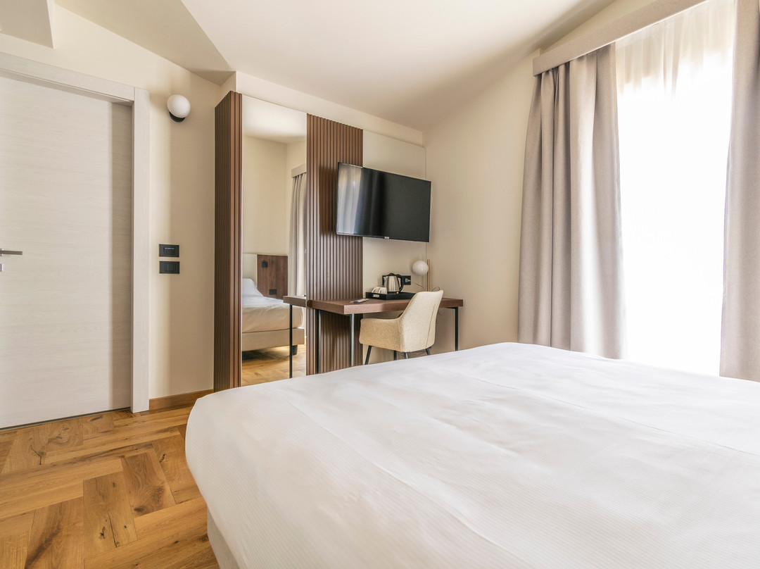 圣米歇尔酒店主图