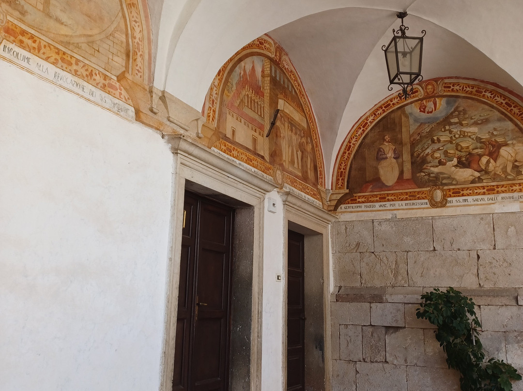 Santuario Santi Vittore e Corona-Feltre必去景点