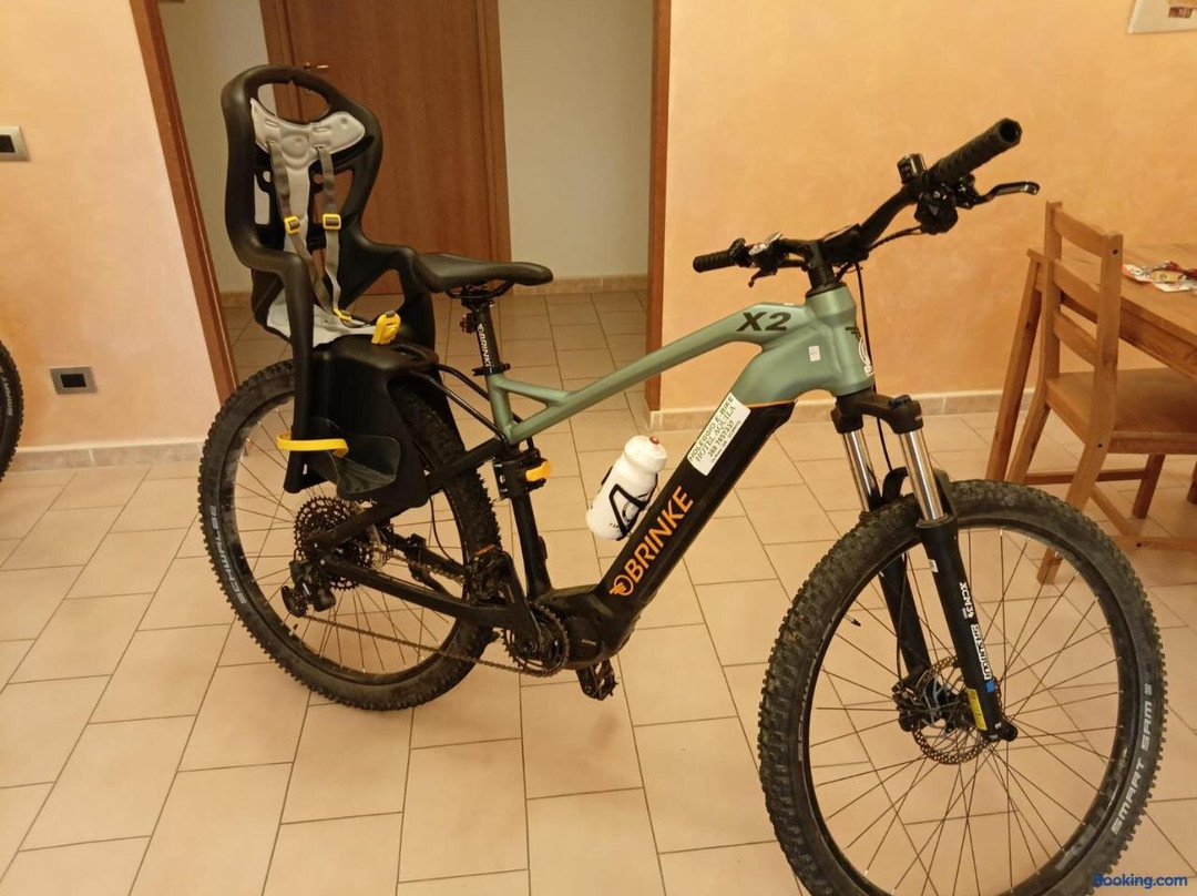 Scoppito酒店住宿-Hotel Aquila