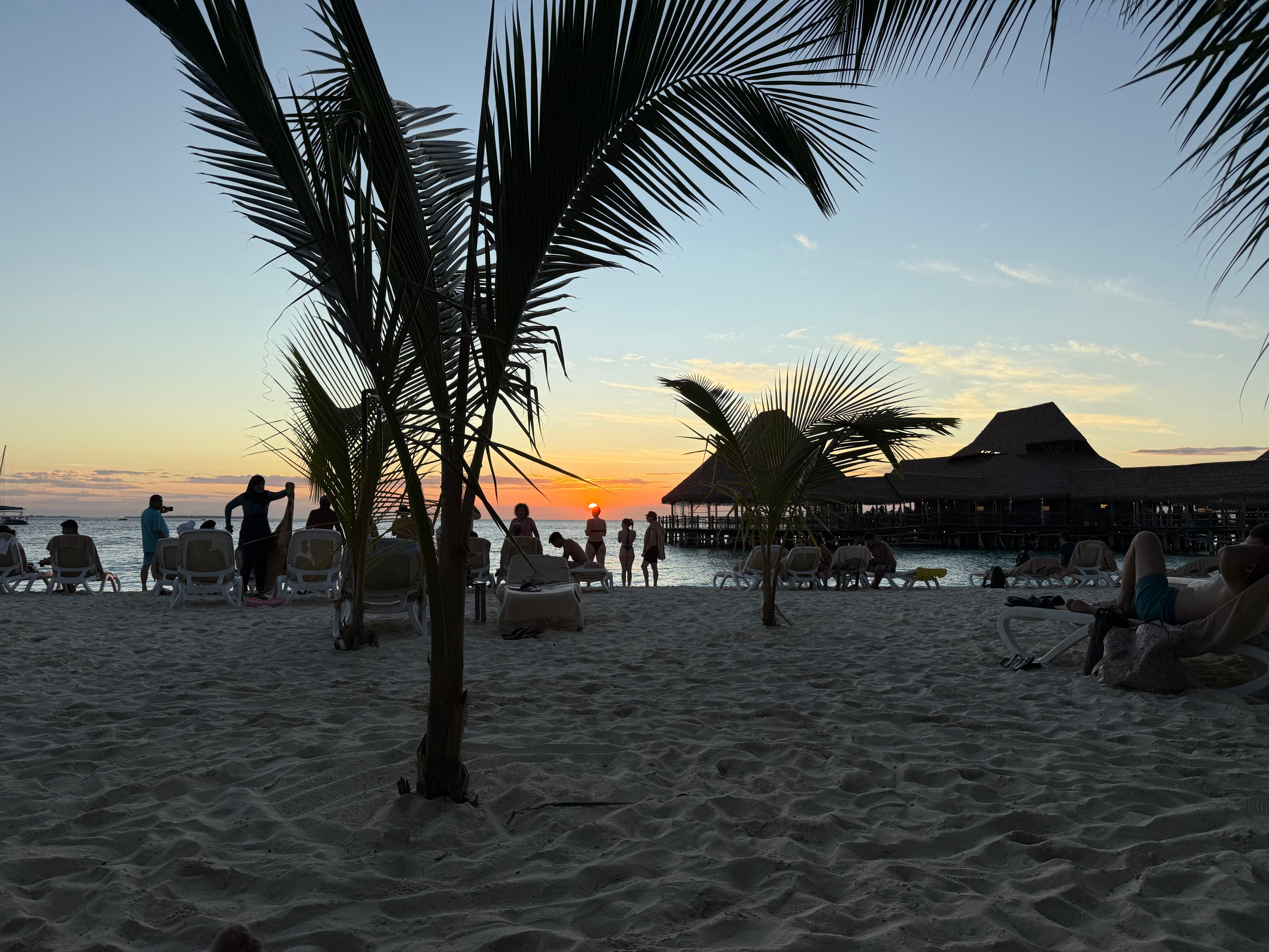 Hotel Riu Jambo-泳池