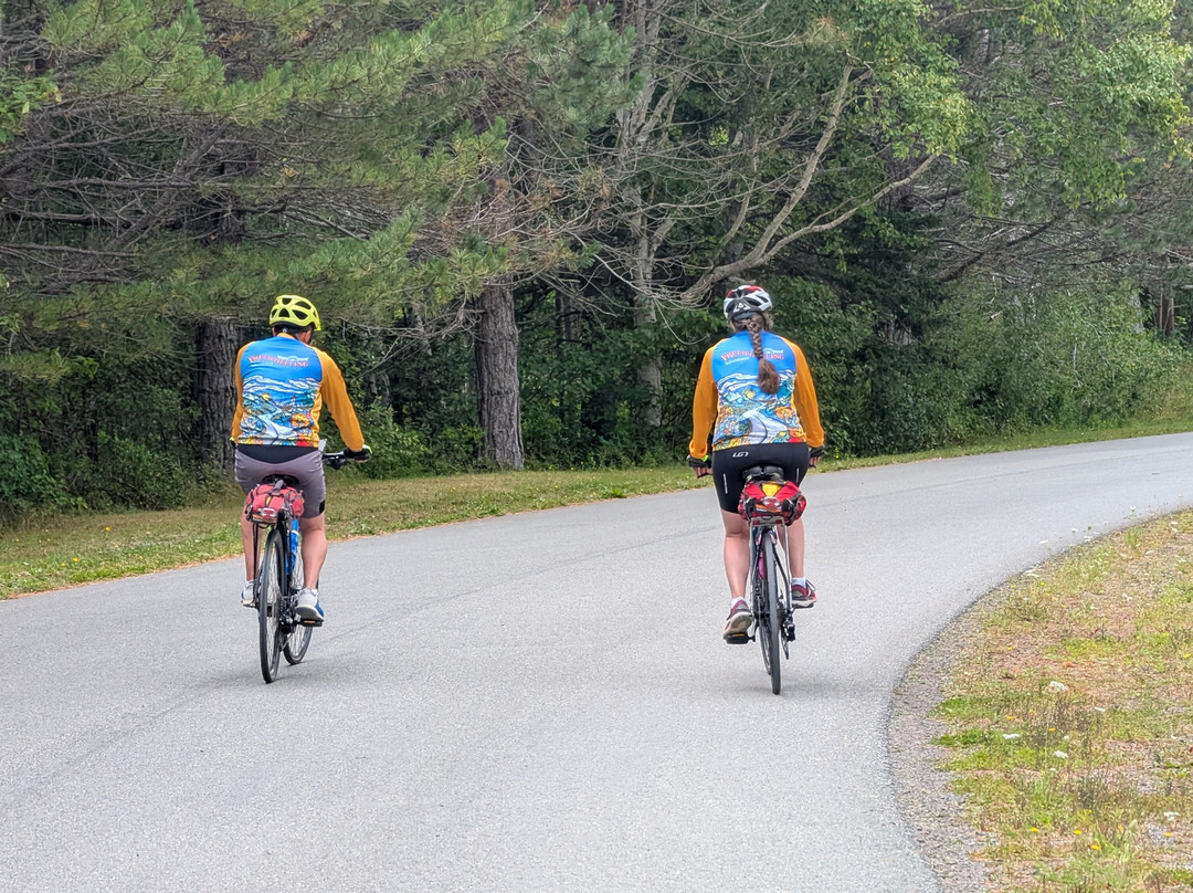 Freewheeling Adventures-Hubbards必去景点