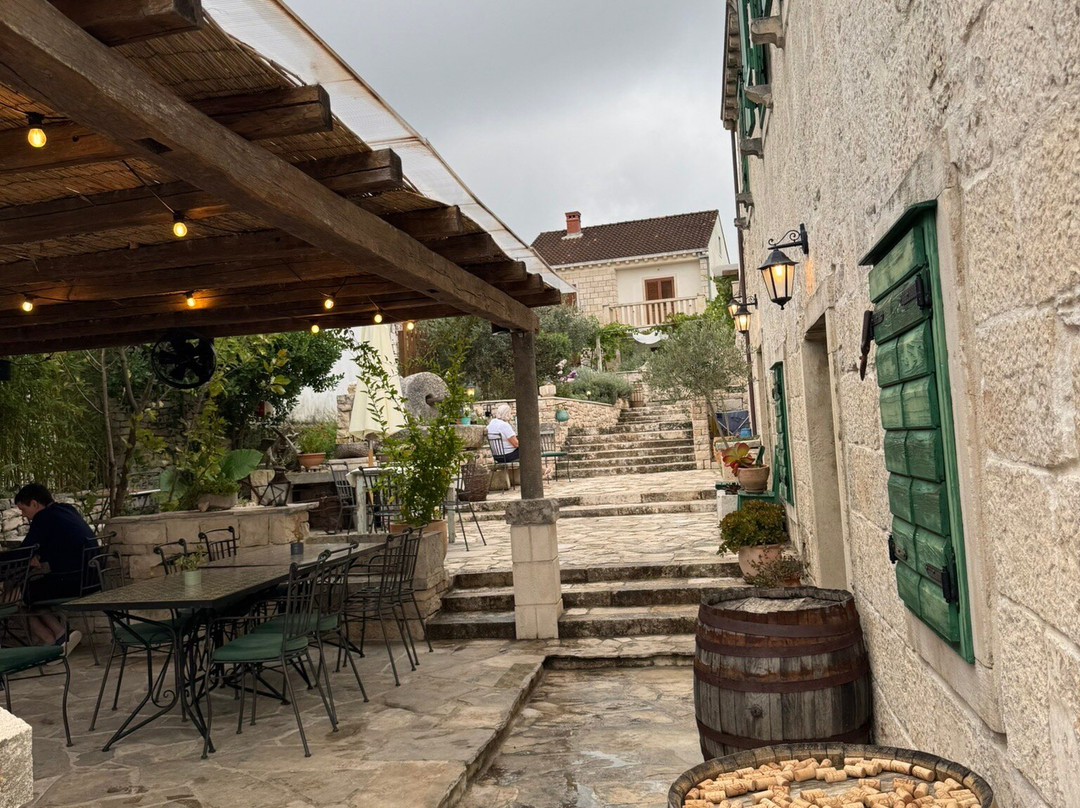 Tasovac winery-Zrnovo必去景点