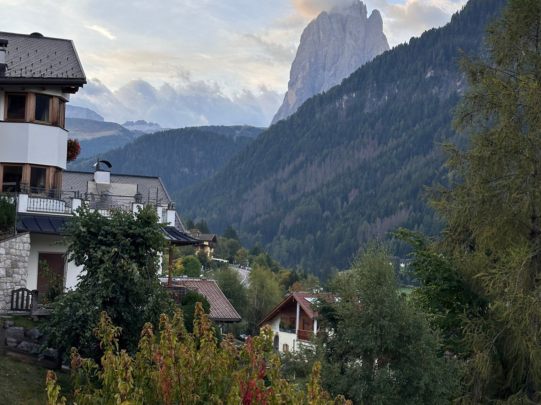 格罗奈思酒店主图