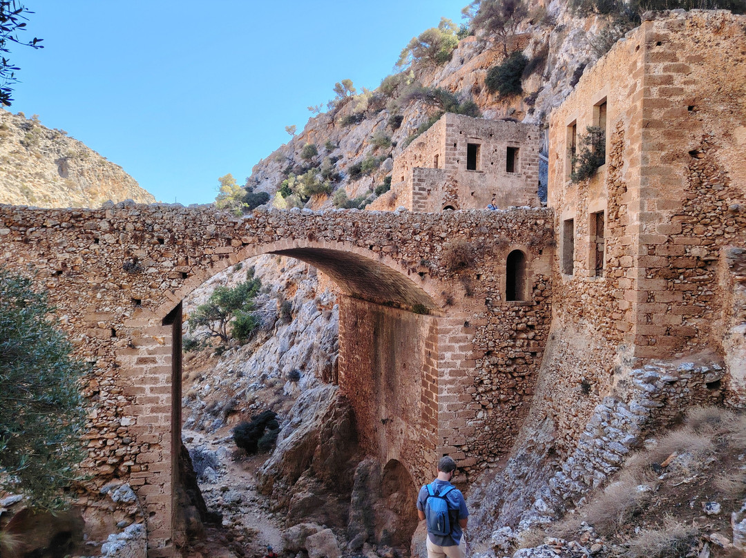 Katholiko Monastery-Akrotiri必去景点