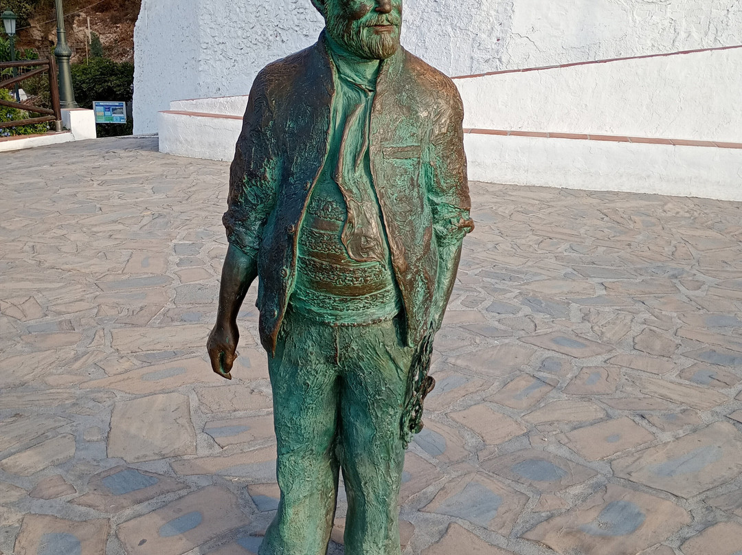 Monumento A Chanquete-内尔哈必去景点