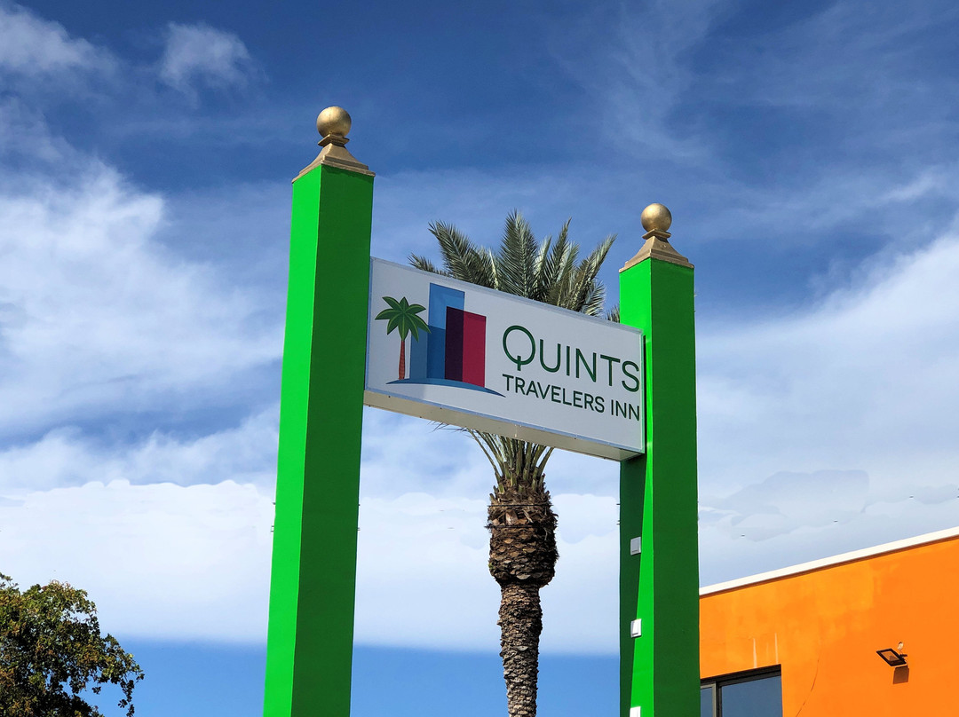 Santa Catharina酒店住宿-Quint's Travelers Inn